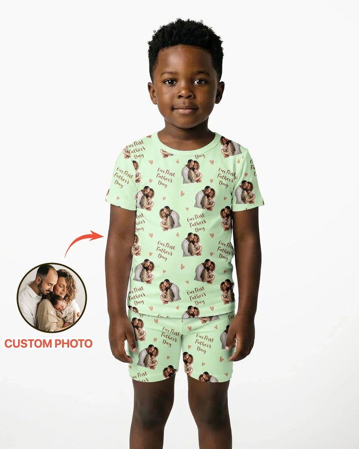 Zweiteiliges Pyjama-Set mit kurzen Ärmeln und Shorts im Sommer-Design