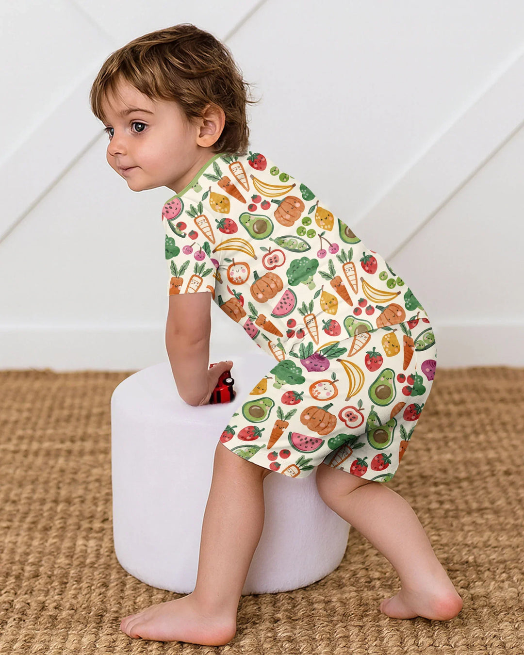 Template Zweiteiliges Pyjama-Set mit kurzen Ärmeln und Shorts