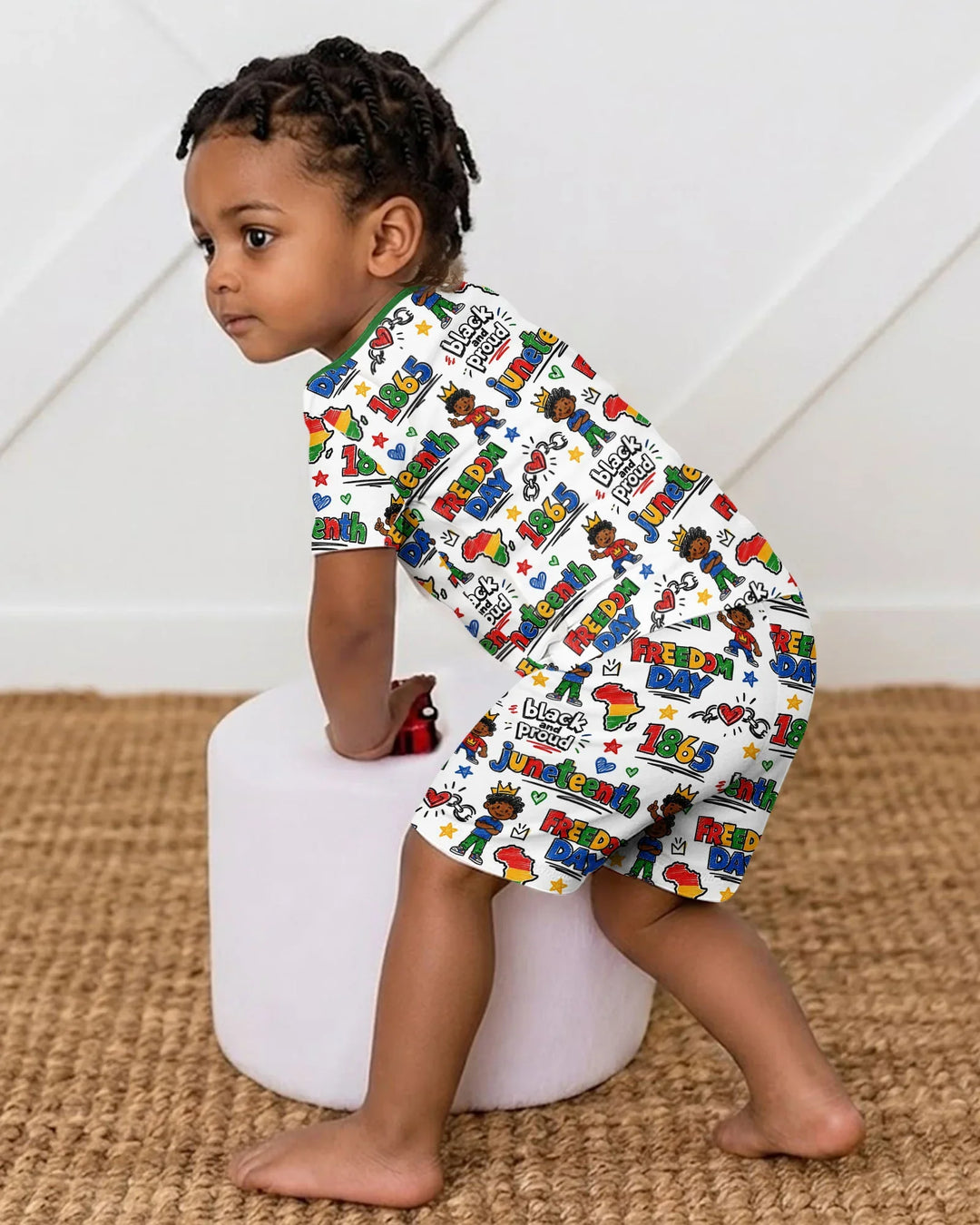 Template Zweiteiliges Pyjama-Set mit kurzen Ärmeln und Shorts