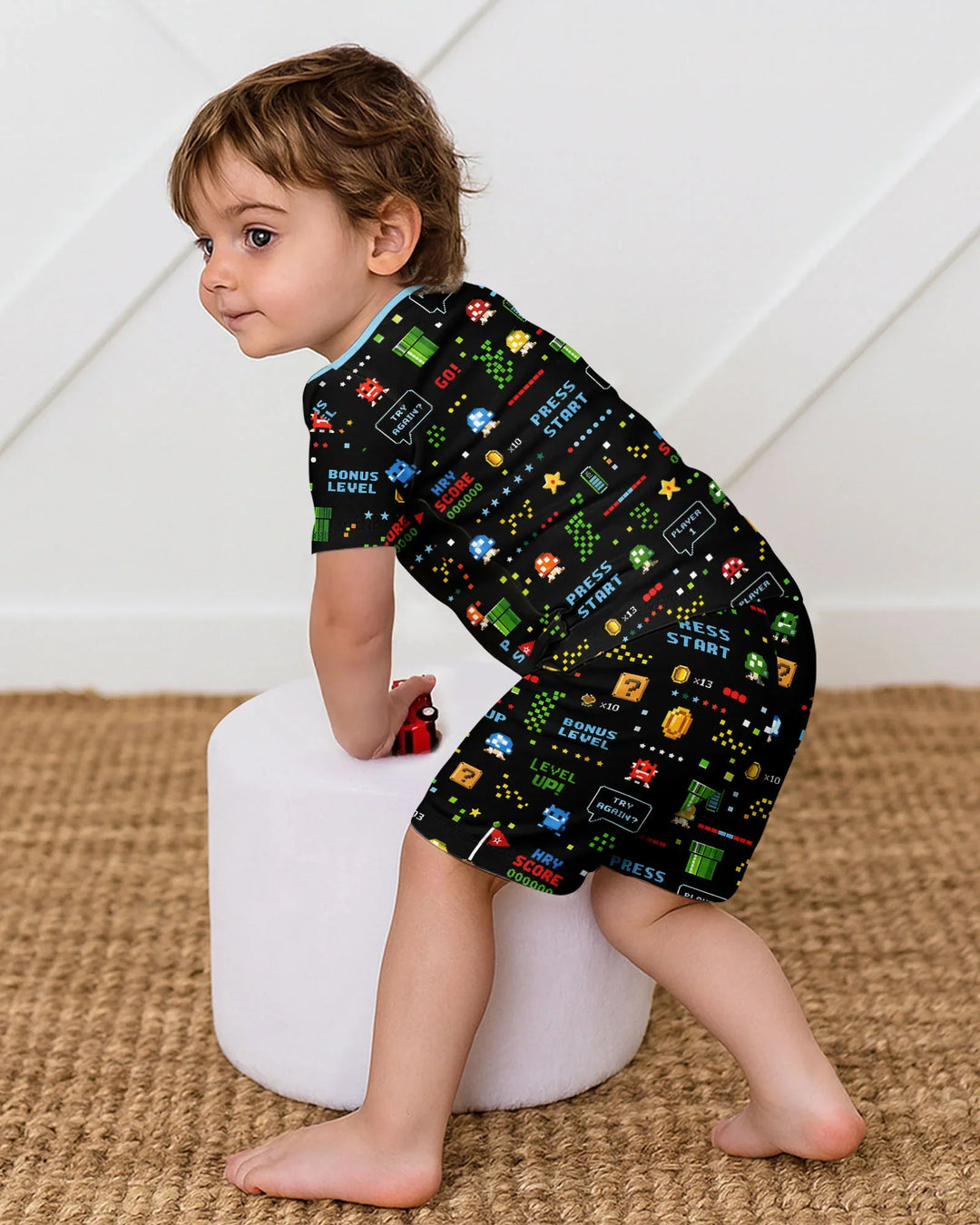 Template Zweiteiliges Pyjama-Set mit kurzen Ärmeln und Shorts