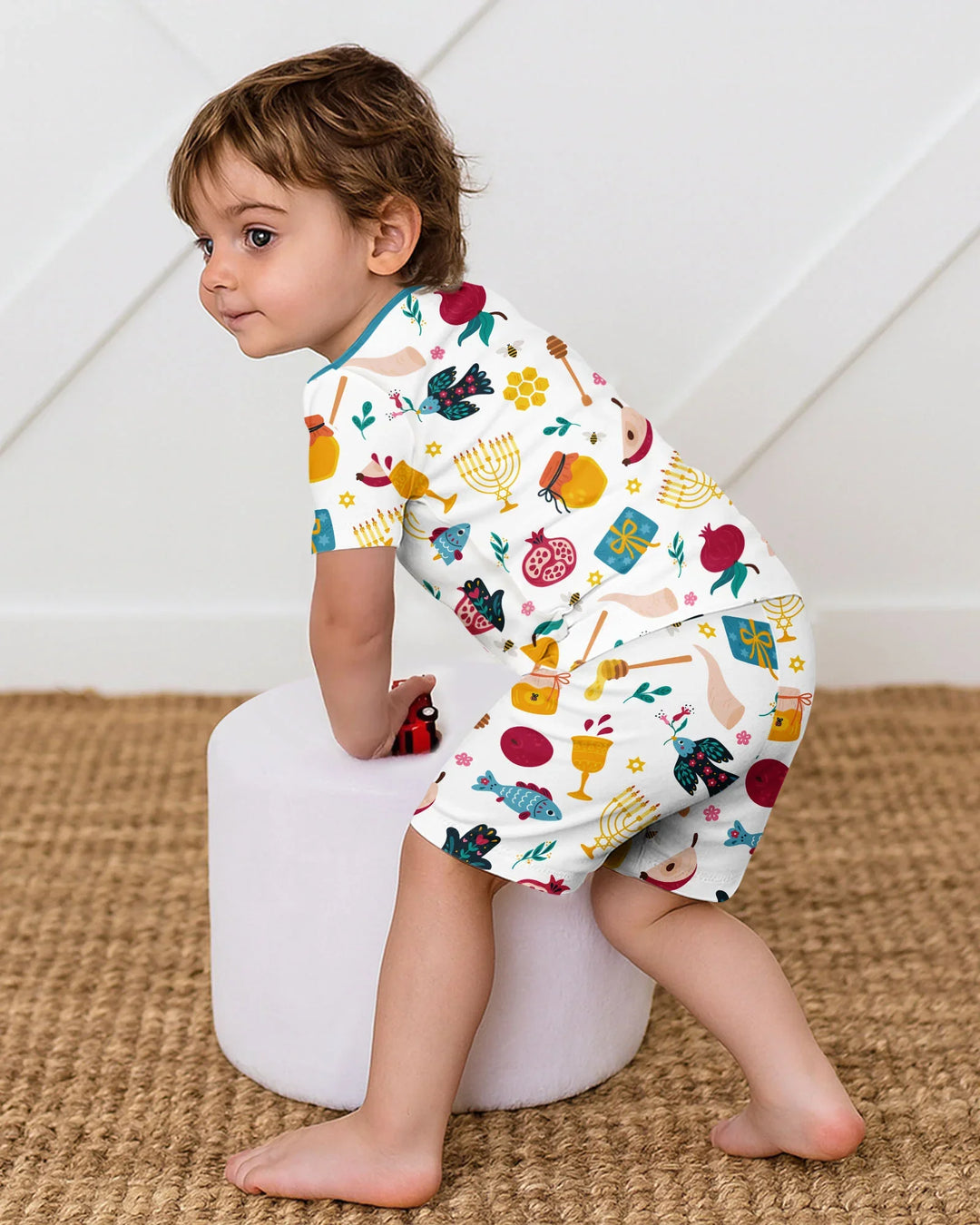 Template Zweiteiliges Pyjama-Set mit kurzen Ärmeln und Shorts