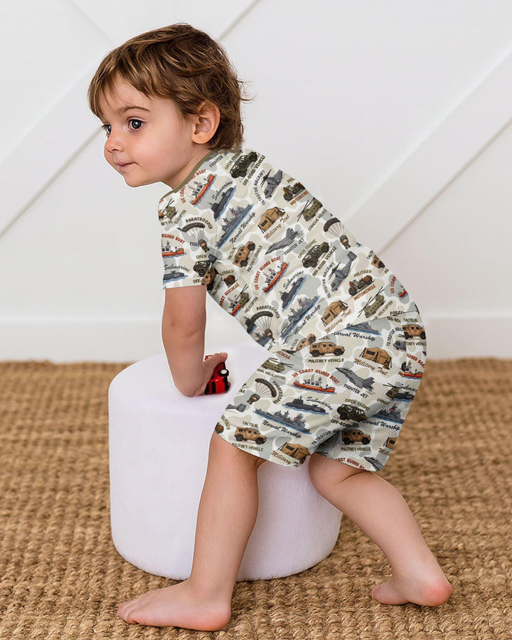 Template Zweiteiliges Pyjama-Set mit kurzen Ärmeln und Shorts