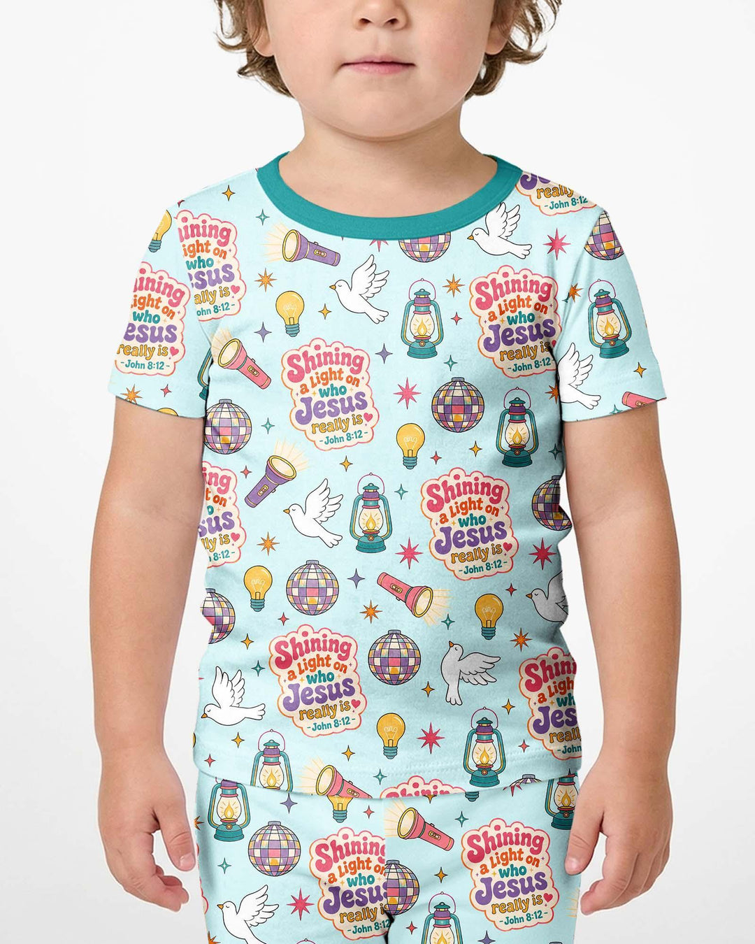 Template Zweiteiliges Pyjama-Set mit kurzen Ärmeln und Shorts