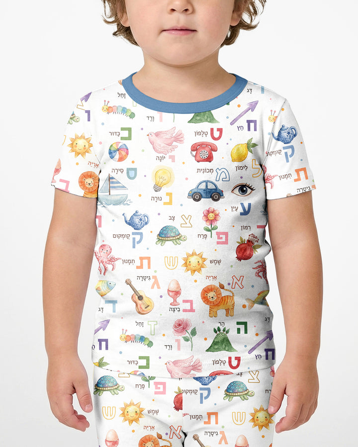 Template Zweiteiliges Pyjama-Set mit kurzen Ärmeln und Shorts