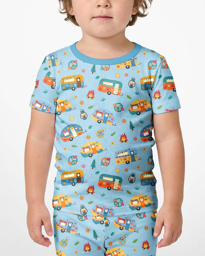 Zweiteiliges Pyjama-Set mit kurzen Ärmeln und Shorts im Sommer-Design