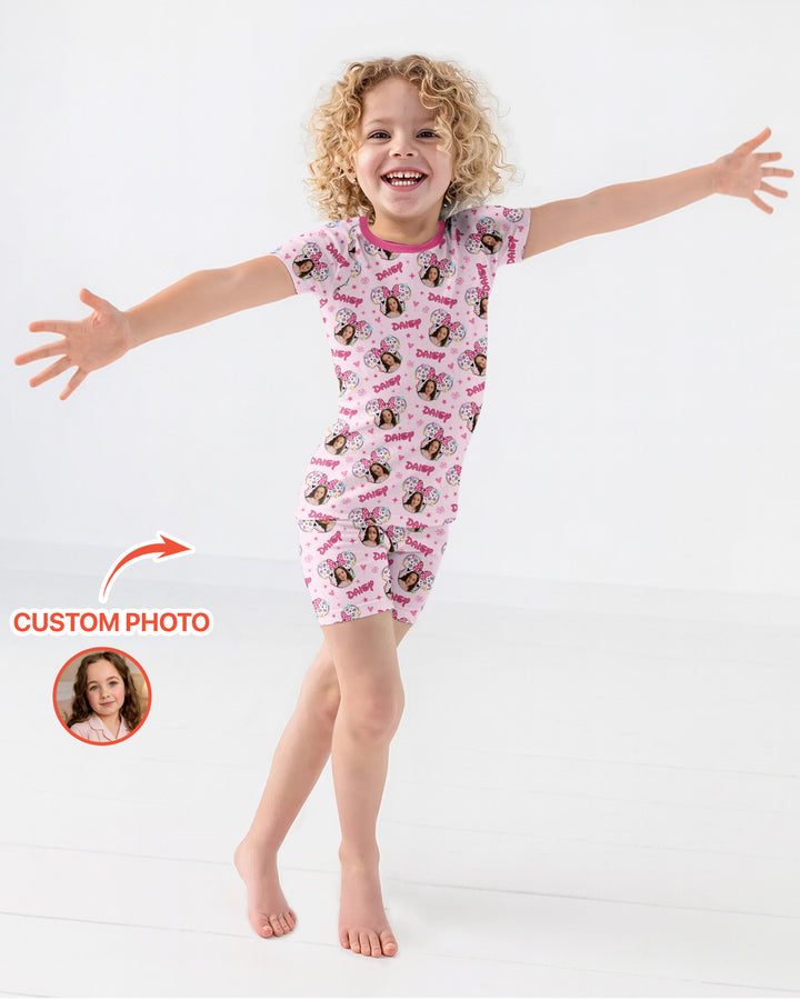 Zweiteiliges Pyjama-Set mit kurzen Ärmeln und Shorts im Sommer-Design