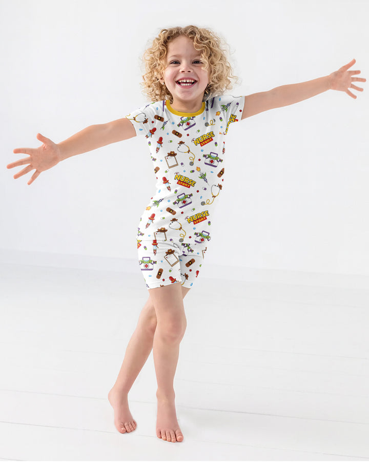 Template Zweiteiliges Pyjama-Set mit kurzen Ärmeln und Shorts