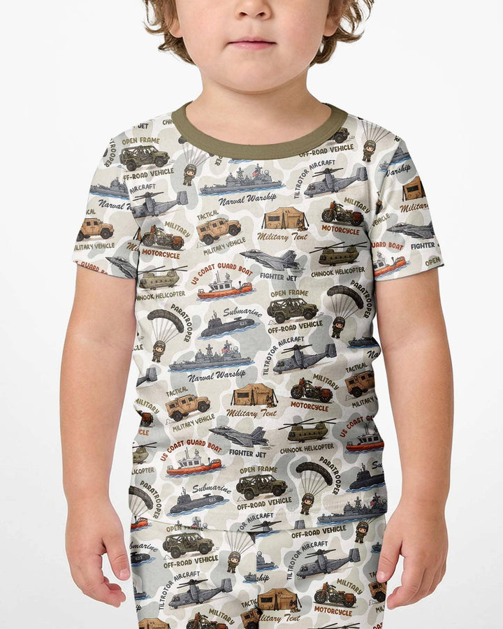 Template Zweiteiliges Pyjama-Set mit kurzen Ärmeln und Shorts