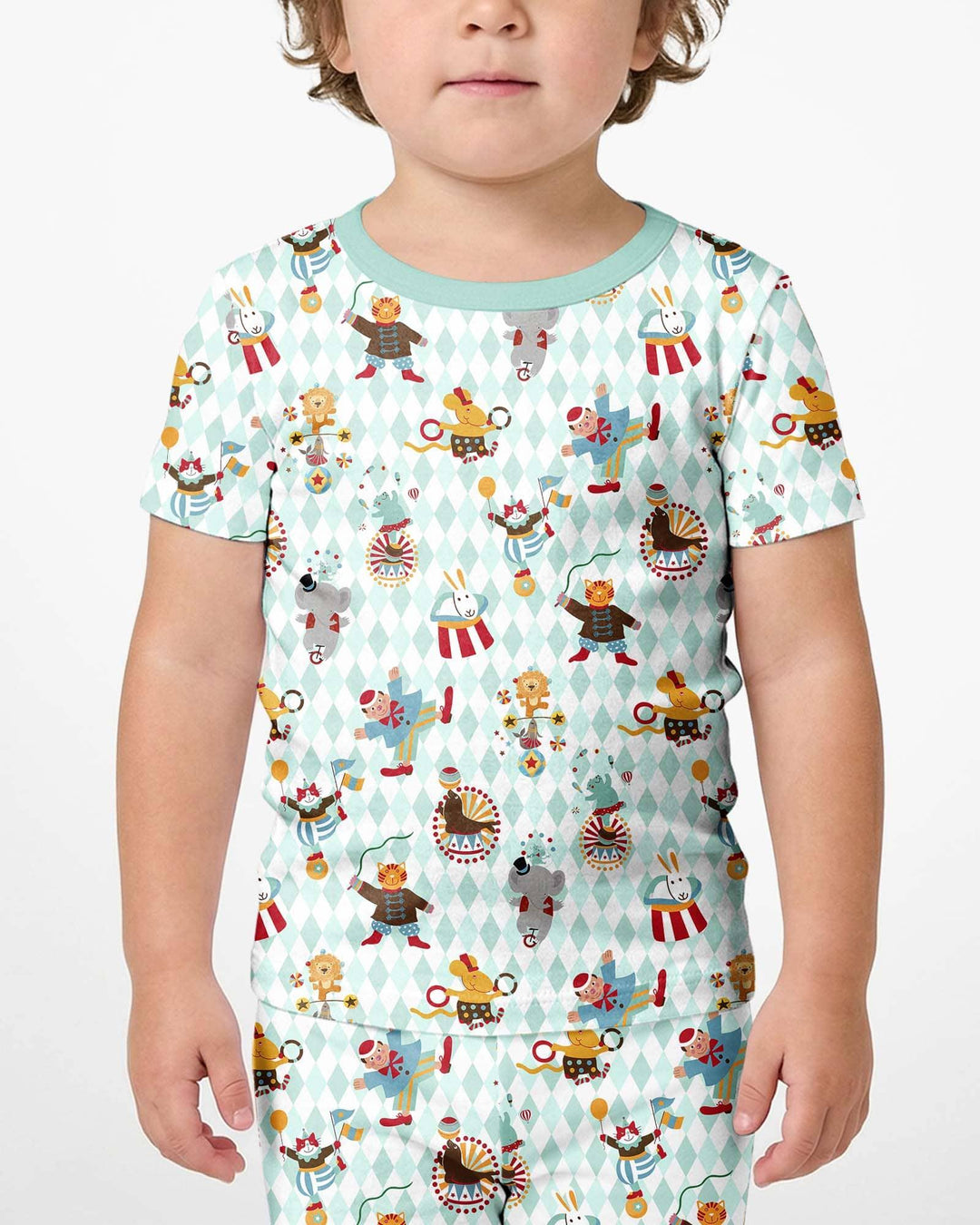 Template Zweiteiliges Pyjama-Set mit kurzen Ärmeln und Shorts