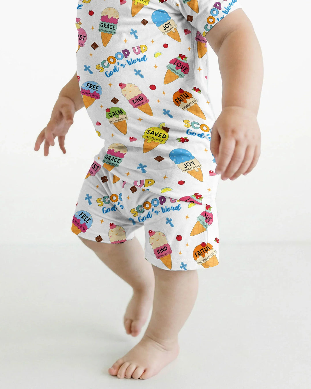 Template Zweiteiliges Pyjama-Set mit kurzen Ärmeln und Shorts