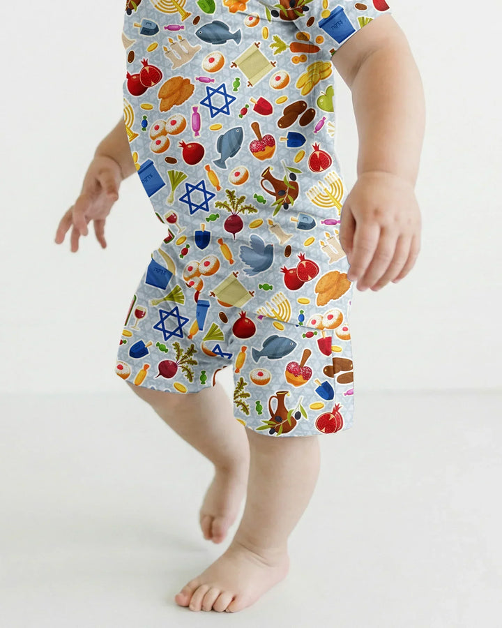 Template Zweiteiliges Pyjama-Set mit kurzen Ärmeln und Shorts