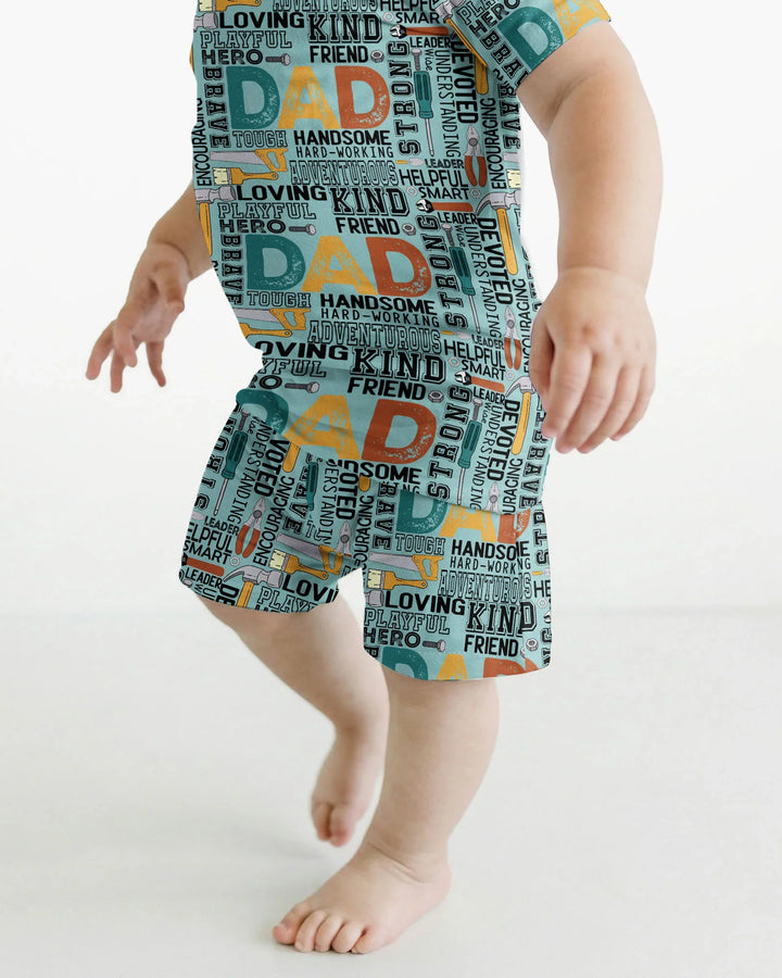 Template Zweiteiliges Pyjama-Set mit kurzen Ärmeln und Shorts