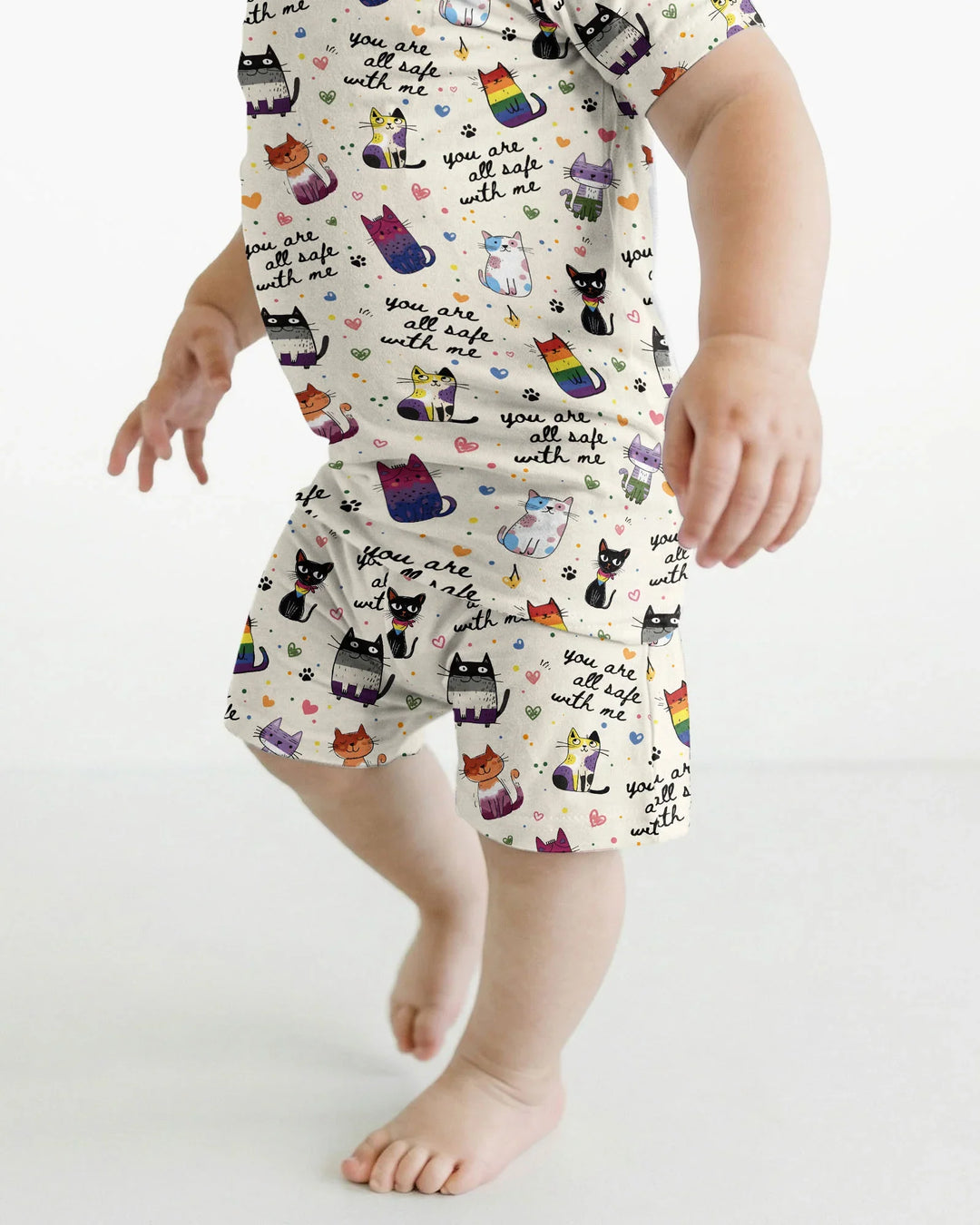 Template Zweiteiliges Pyjama-Set mit kurzen Ärmeln und Shorts