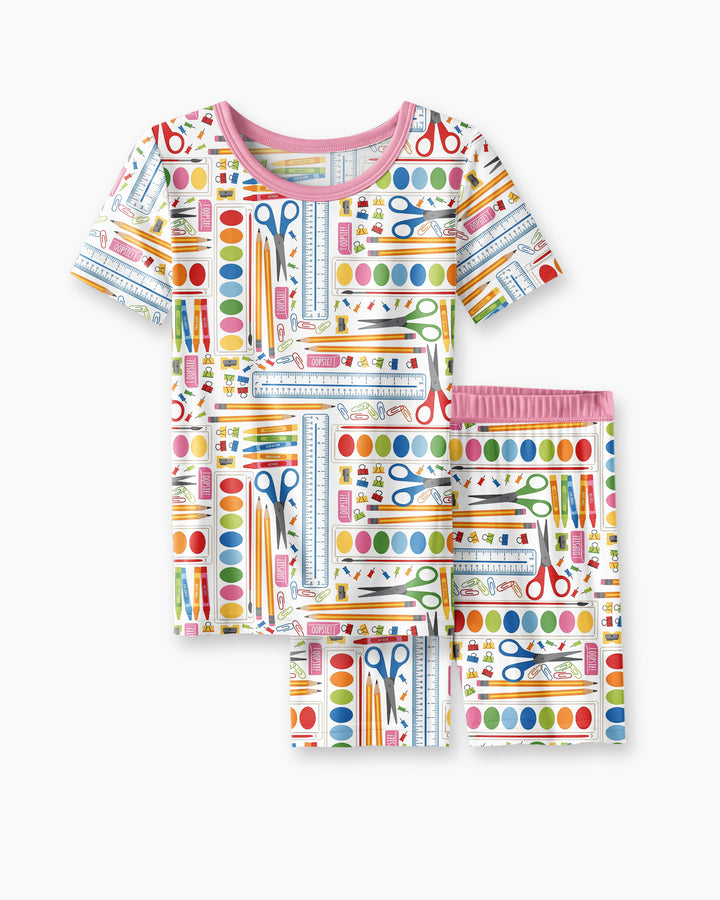 Template Zweiteiliges Pyjama-Set mit kurzen Ärmeln und Shorts