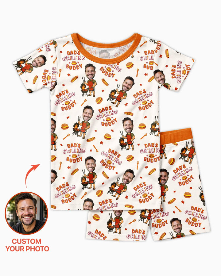 Zweiteiliges Pyjama-Set mit kurzen Ärmeln und Shorts im Sommer-Design
