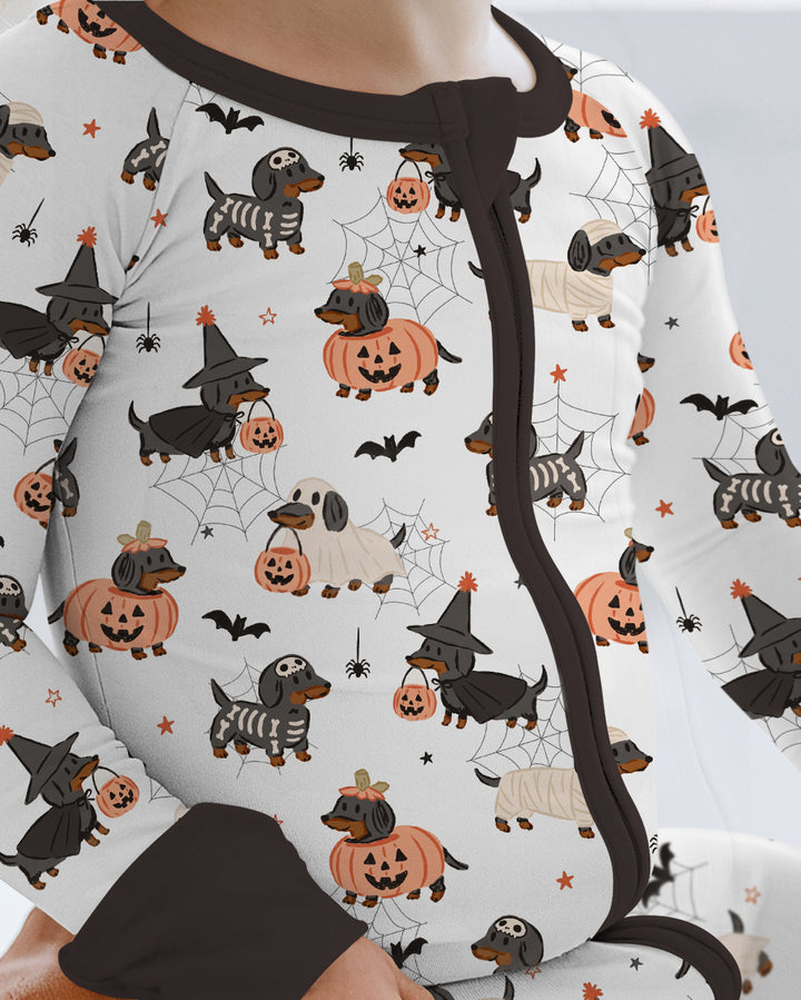 Howl-O-Weenie Dachshund Bamboo Convertible Zippy