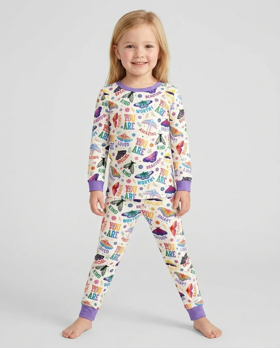 Zweiteiliges Langarm-Pyjama-Set mit Sommerfrüchten