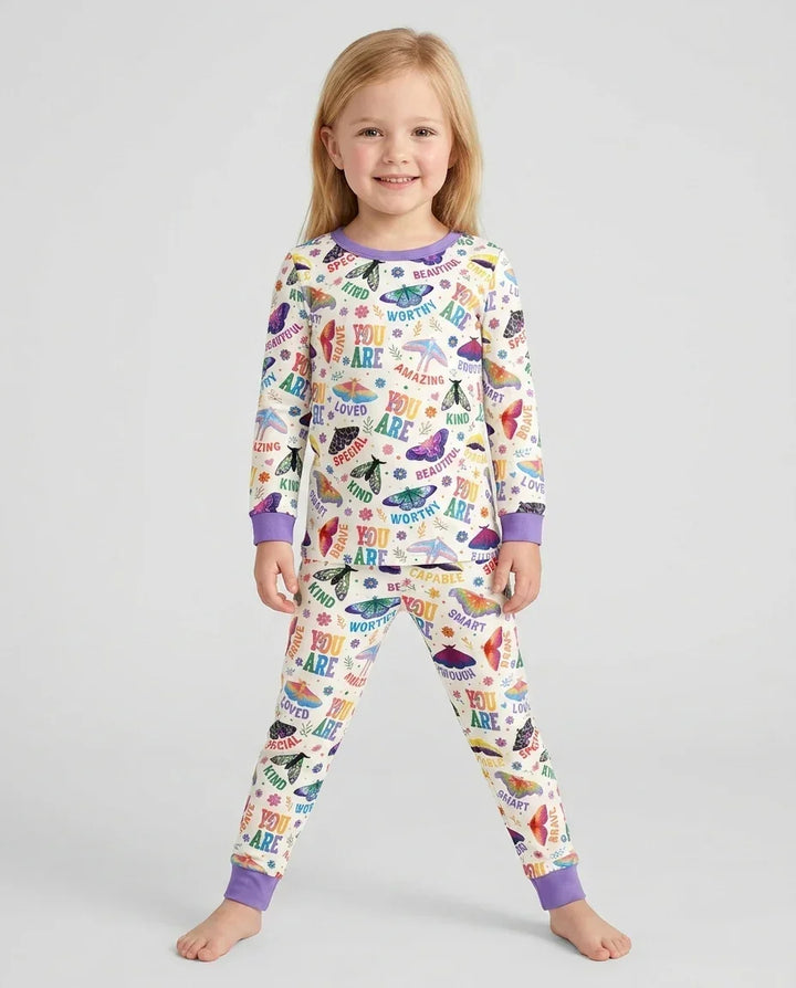 Zweiteiliges Langarm-Pyjama-Set mit Sommerfrüchten