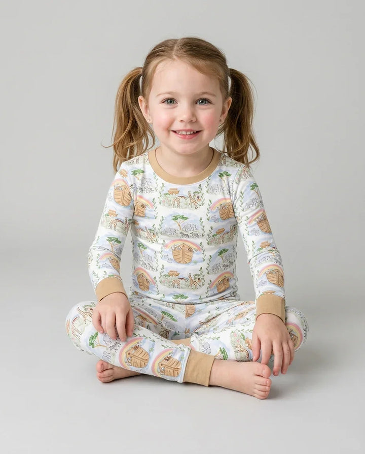 Zweiteiliges Langarm-Pyjama-Set mit Sommerfrüchten