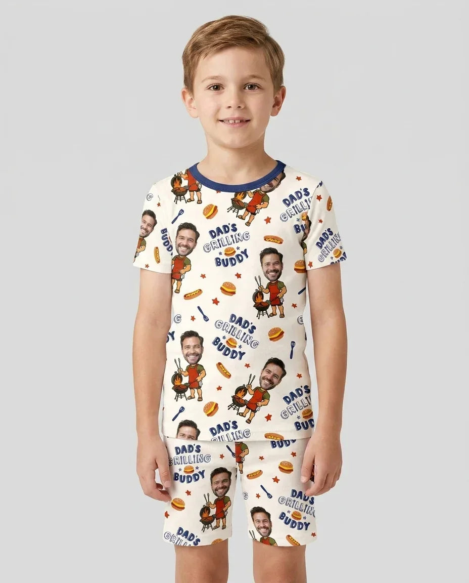Zweiteiliges Pyjama-Set mit kurzen Ärmeln und Shorts im Sommer-Design