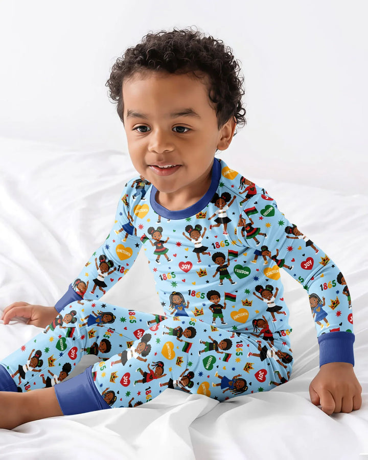 Zweiteiliges Langarm-Pyjama-Set mit Sommerfrüchten
