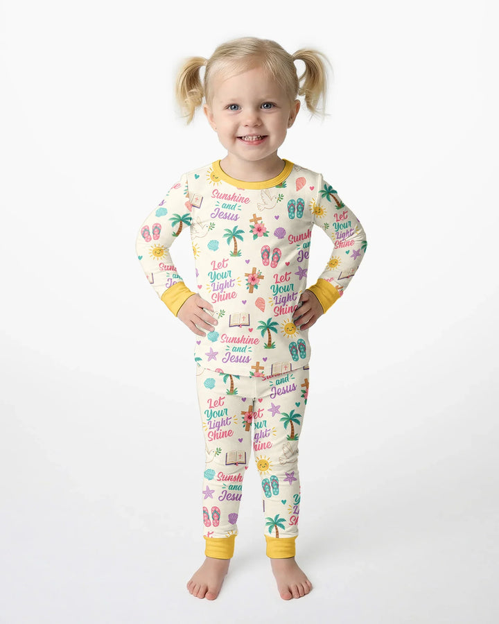 Zweiteiliges Langarm-Pyjama-Set mit Sommerfrüchten