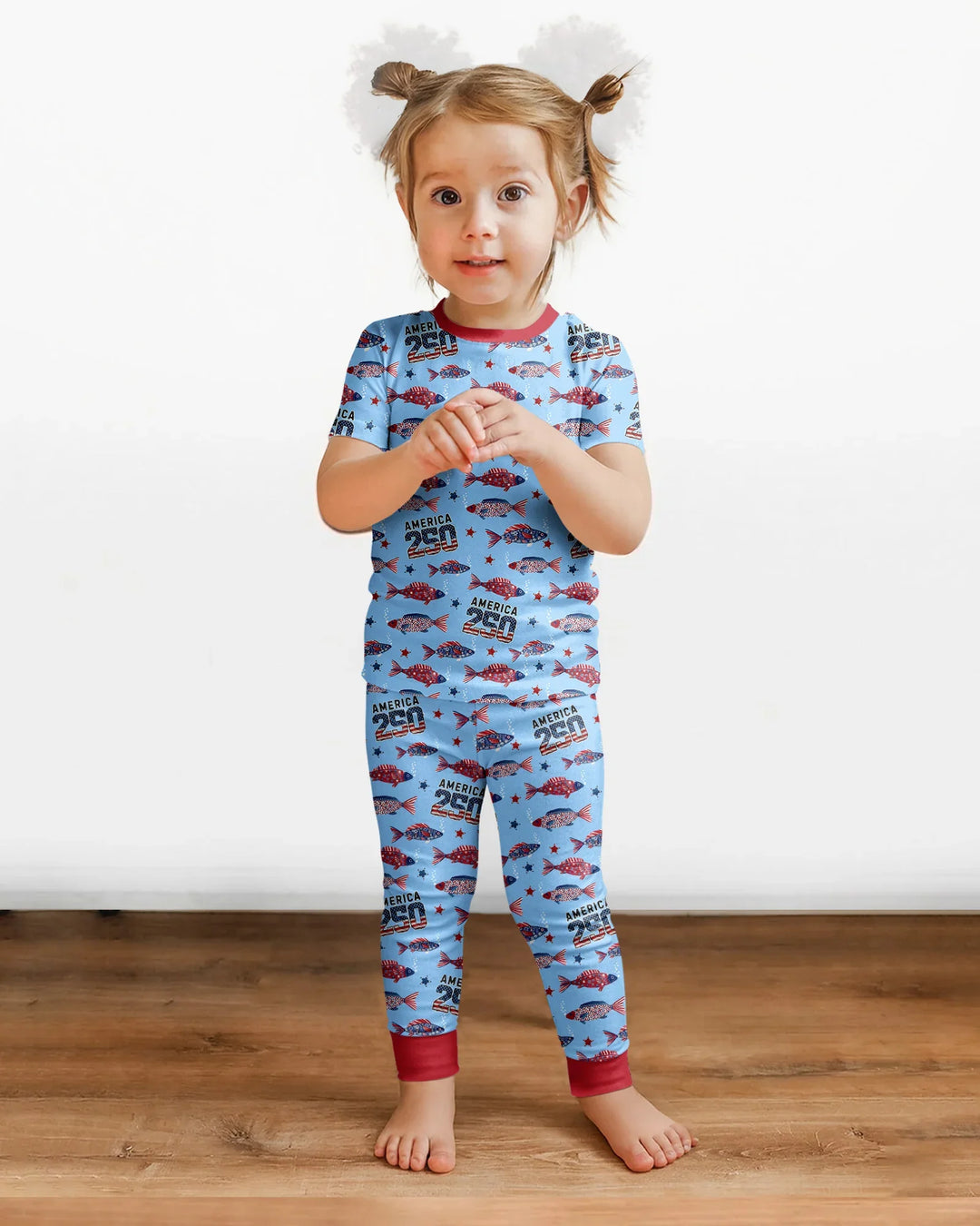 Zweiteiliges, kurzärmliges Pyjama-Set mit Marienkäfern
