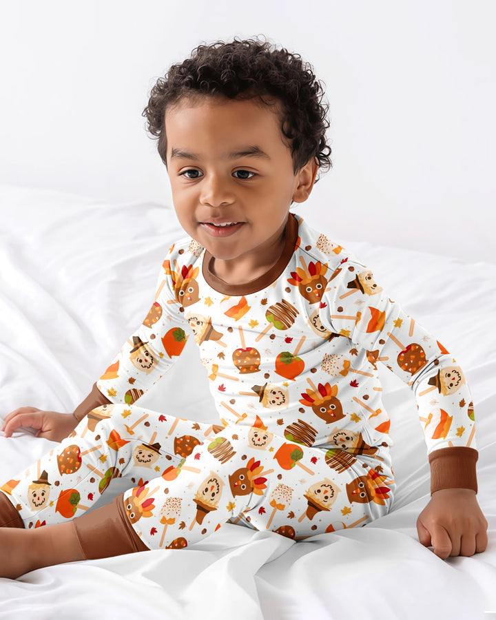 Zweiteiliges Langarm-Pyjama-Set mit Sommerfrüchten