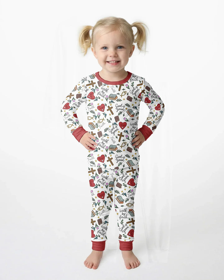 Zweiteiliges Langarm-Pyjama-Set mit Sommerfrüchten