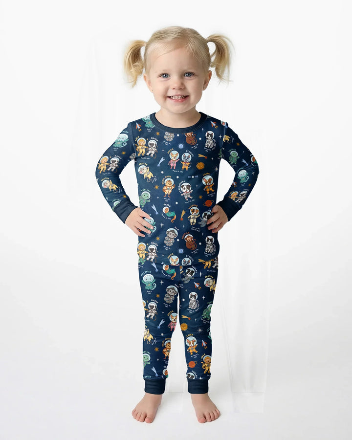 Zweiteiliges Langarm-Pyjama-Set mit Sommerfrüchten