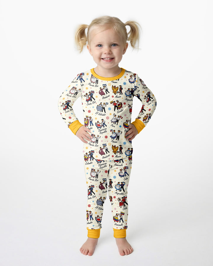 Zweiteiliges Langarm-Pyjama-Set mit Sommerfrüchten