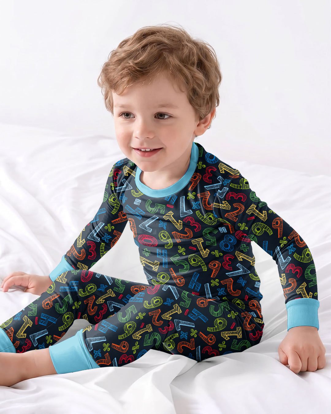 Zweiteiliges Langarm-Pyjama-Set mit Sommerfrüchten