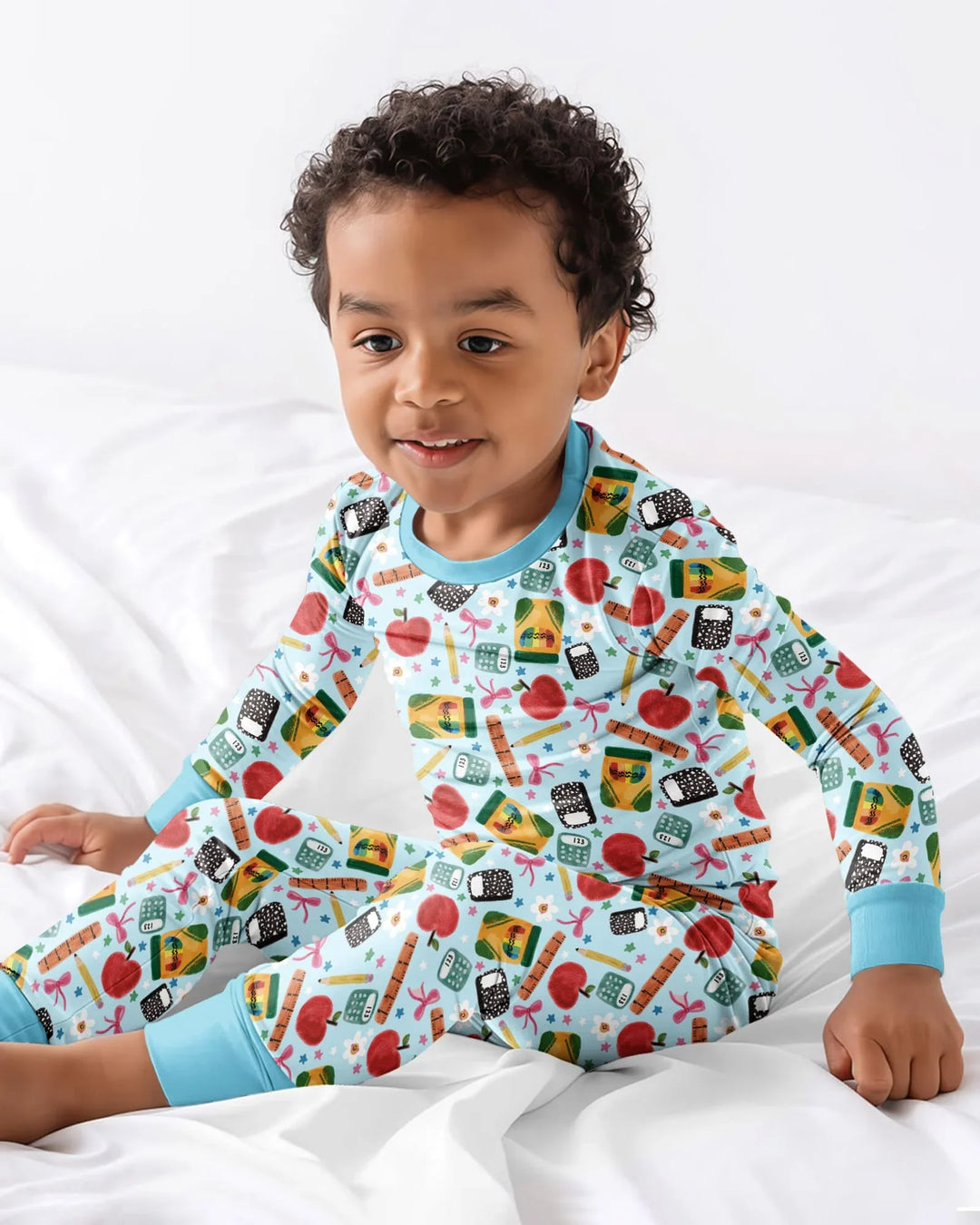Zweiteiliges Langarm-Pyjama-Set mit Sommerfrüchten