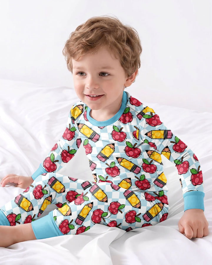 Zweiteiliges Langarm-Pyjama-Set mit Sommerfrüchten