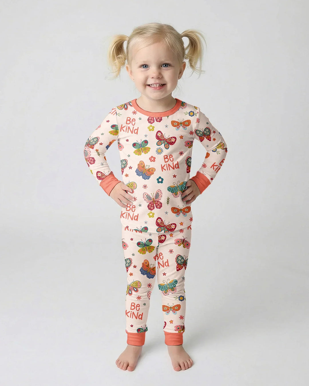 Zweiteiliges Langarm-Pyjama-Set mit Sommerfrüchten