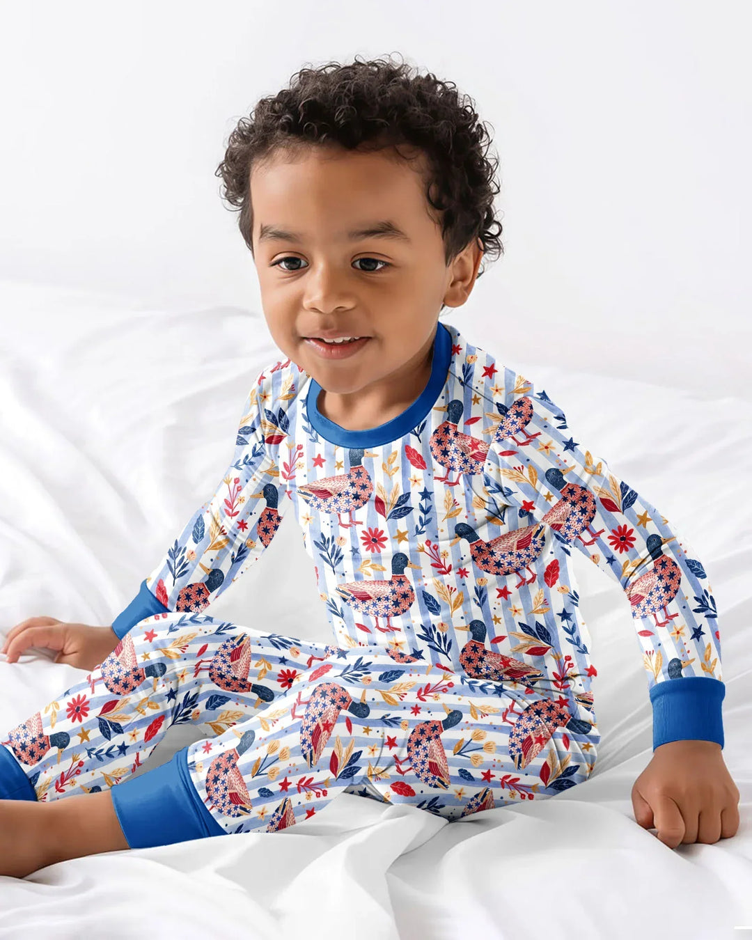 Zweiteiliges Langarm-Pyjama-Set mit Sommerfrüchten