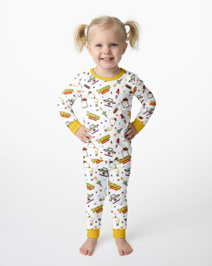 Zweiteiliges Langarm-Pyjama-Set mit Sommerfrüchten