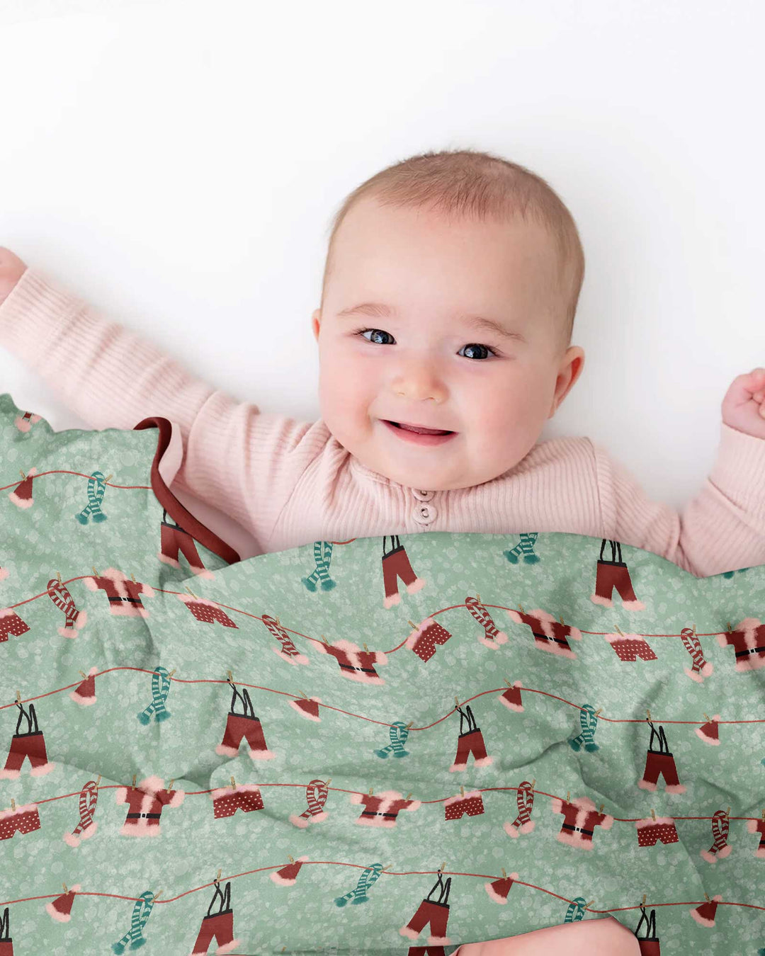 Santa In The Snow Bamboo Blanket
