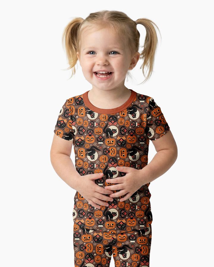 Vintage Halloween Black Cat Pumpkin Bamboo Two Piece Short Sleeve Pajama Set
