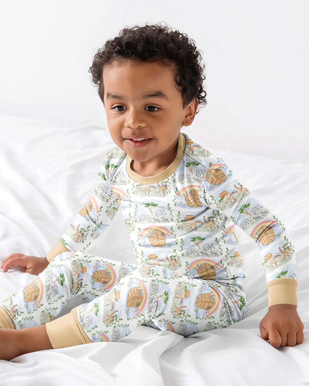 Zweiteiliges Langarm-Pyjama-Set mit Sommerfrüchten