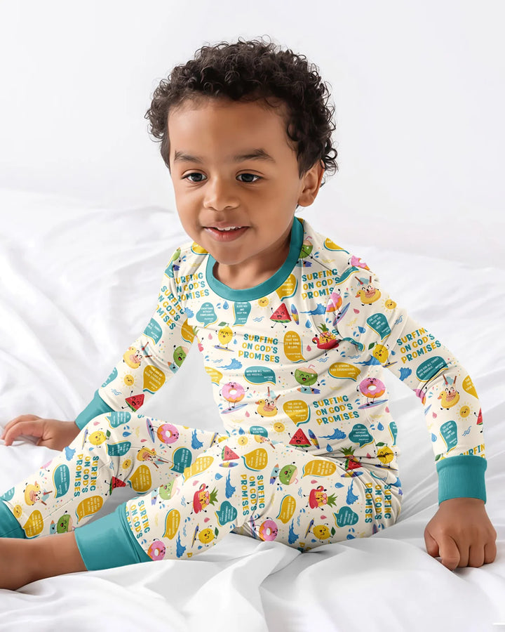 Zweiteiliges Langarm-Pyjama-Set mit Sommerfrüchten