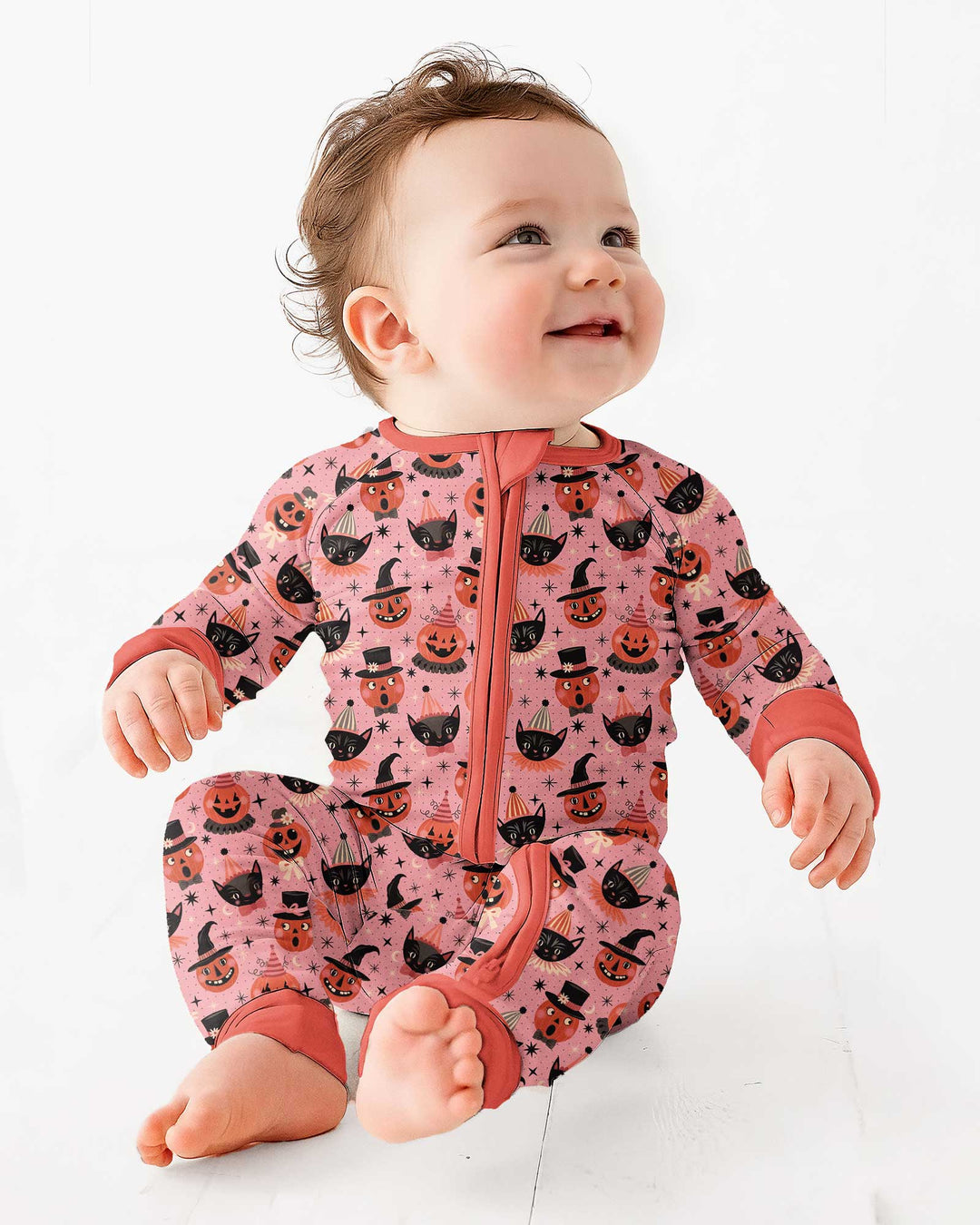 Retro Halloween Cats and Funny Pumpkins Bamboo Convertible Zippy