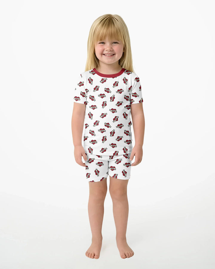 Template Zweiteiliges Pyjama-Set mit kurzen Ärmeln und Shorts