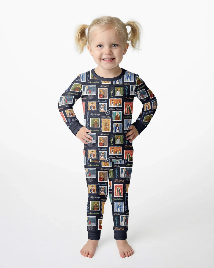 Zweiteiliges Langarm-Pyjama-Set mit Sommerfrüchten