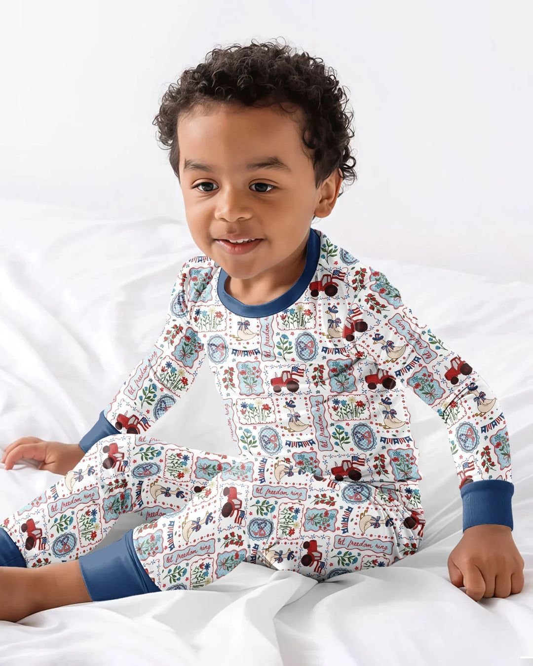 Zweiteiliges Langarm-Pyjama-Set mit Sommerfrüchten