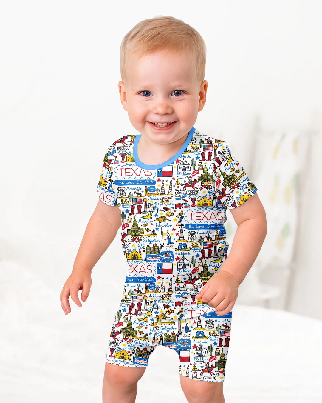 Template Zweiteiliges Pyjama-Set mit kurzen Ärmeln und Shorts