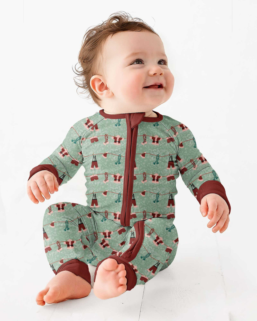 Santa In The Snow Bamboo Convertible Zippy