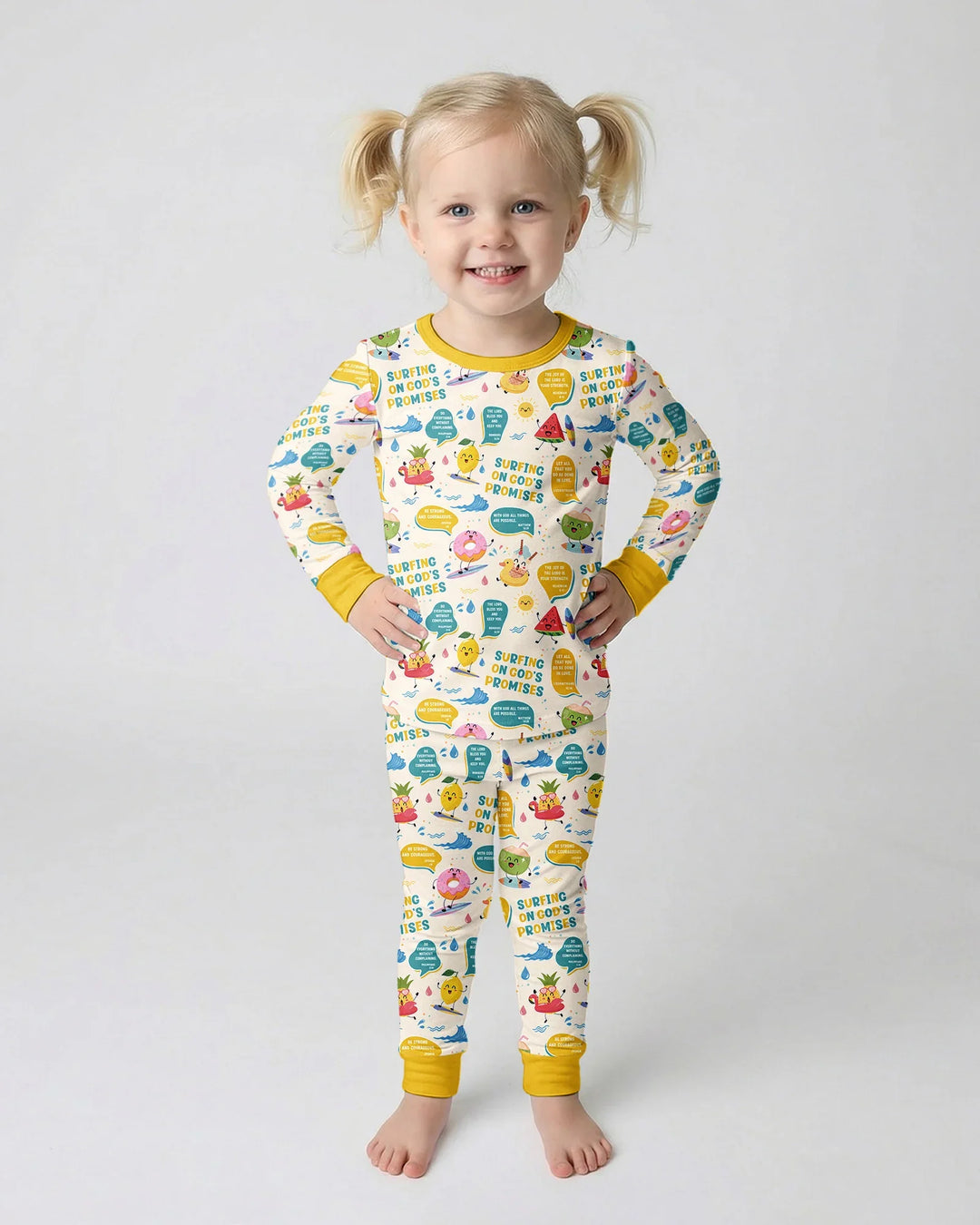 Zweiteiliges Langarm-Pyjama-Set mit Sommerfrüchten
