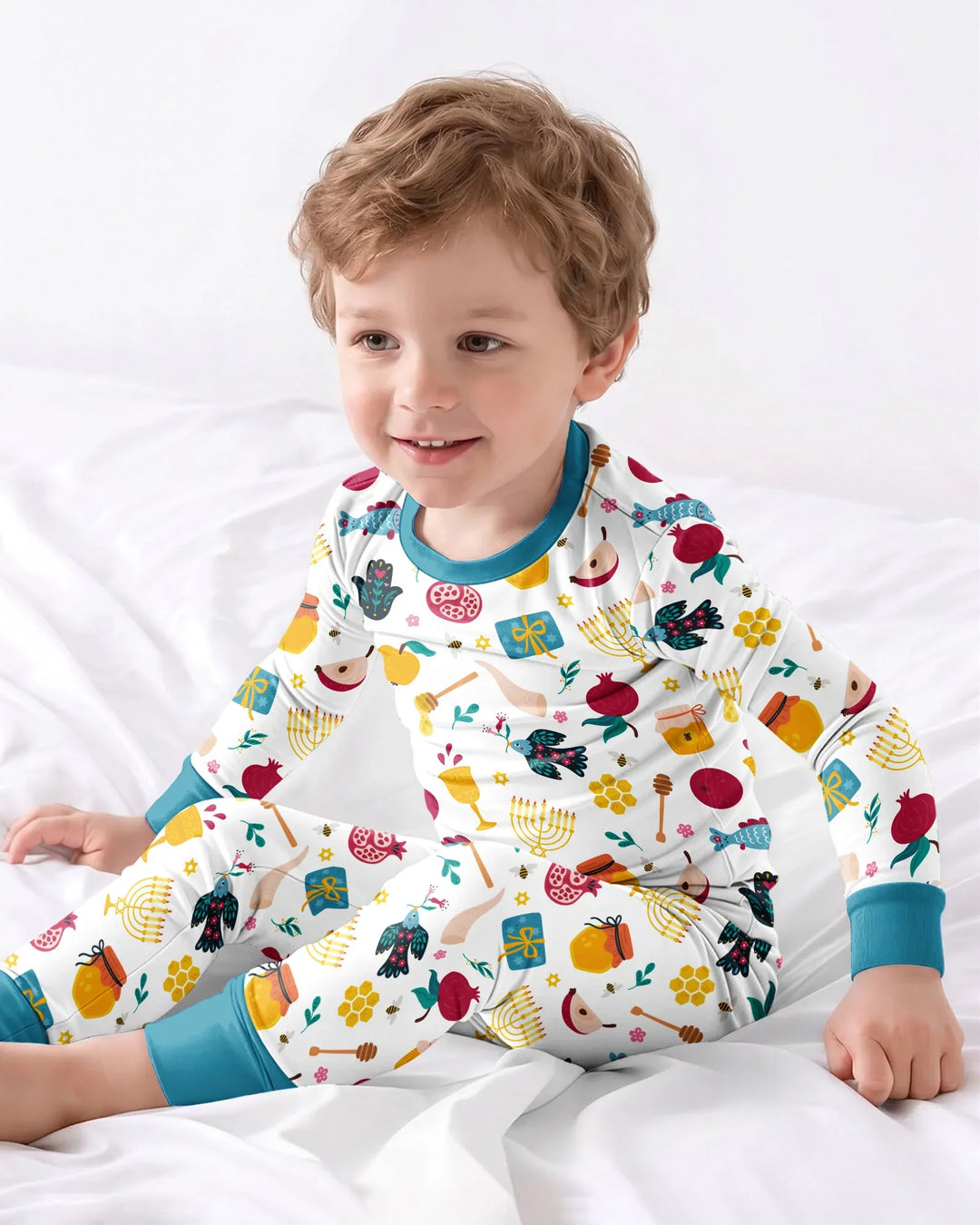 Zweiteiliges Langarm-Pyjama-Set mit Sommerfrüchten