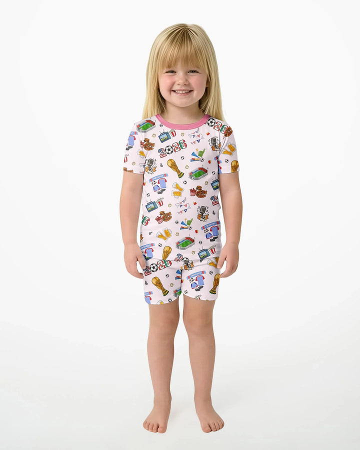 Template Zweiteiliges Pyjama-Set mit kurzen Ärmeln und Shorts